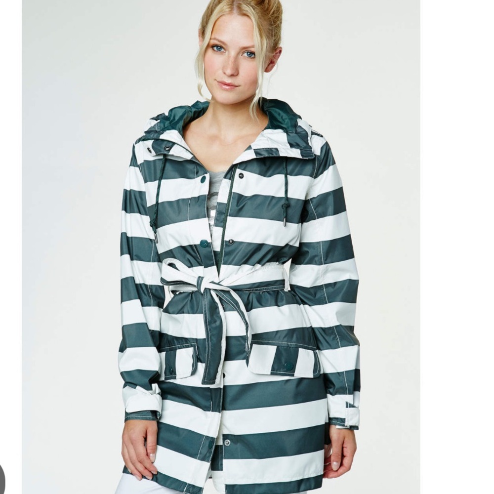 Helly Hansen Lyness II Coat Womens Small GREEN White Stripe Hooded Rain Jacket
